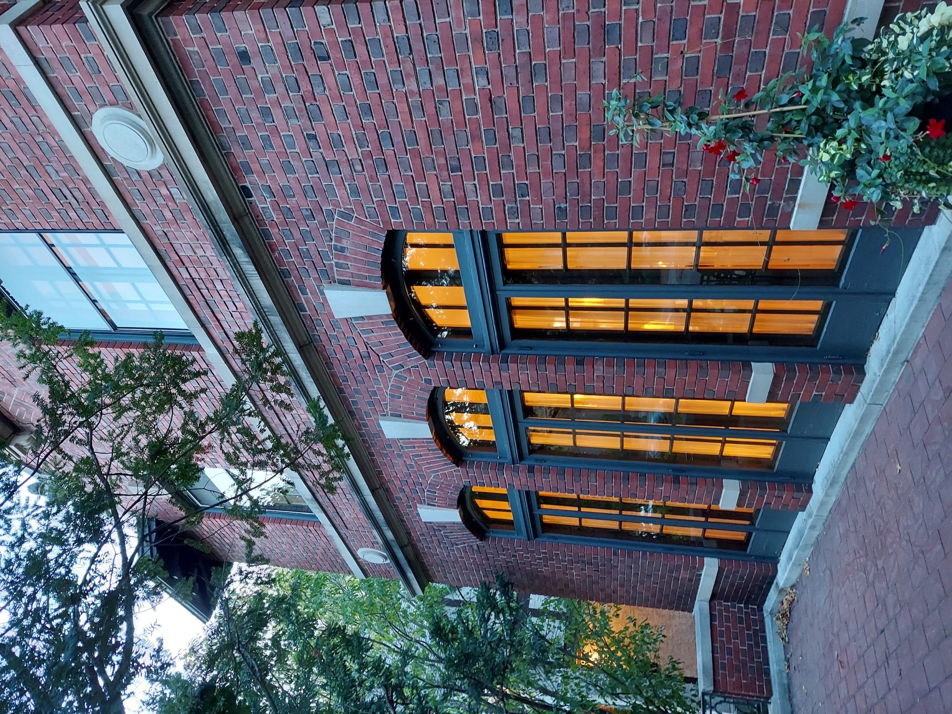 Interior and Exterior Residential Window Cleaning St. Paul, MN